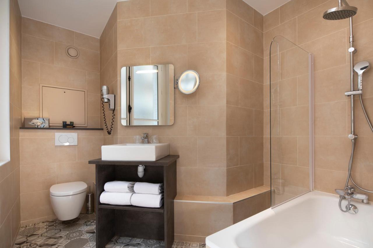 Hotel Vaneau Saint Germain Paris Exterior photo